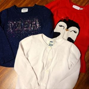 🌻🌻 3/$10 Lot of 3T/4T Girl's Sweaters
